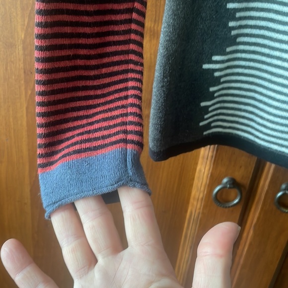 VGUC NIC & ZOE sweater - Picture 5 of 5